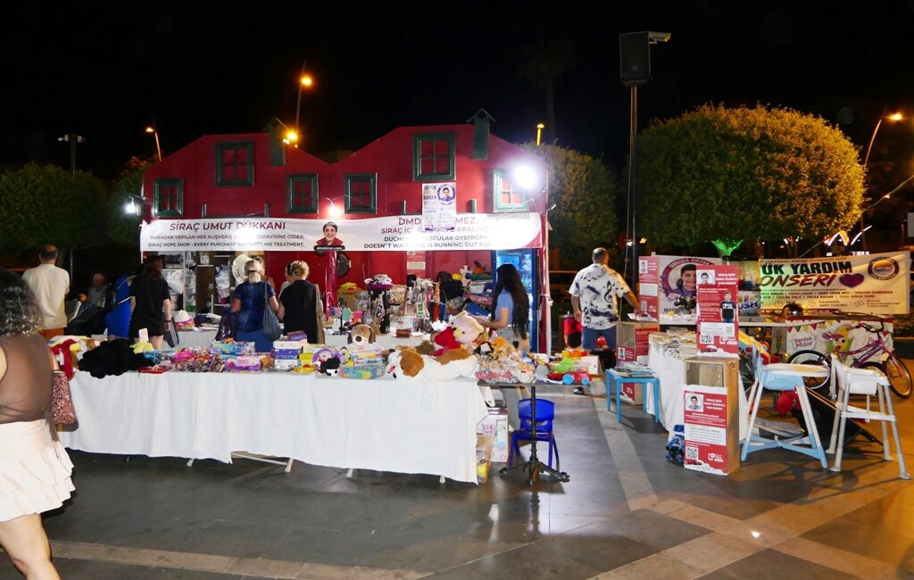 Marmaris’te Sosyal Dayanışma örneği olarak tarihe geçecek konserde; Muğlalı 11